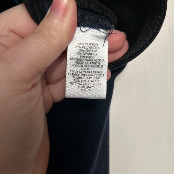 Liz Claiborne Classic Fit Capri Pants Navy Blue Stretch Cotton Blend Size 10 - Picture 7 of 10